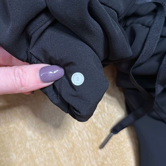 Lululemon On The Fly Pant *Woven 27" - Picture 6 of 6